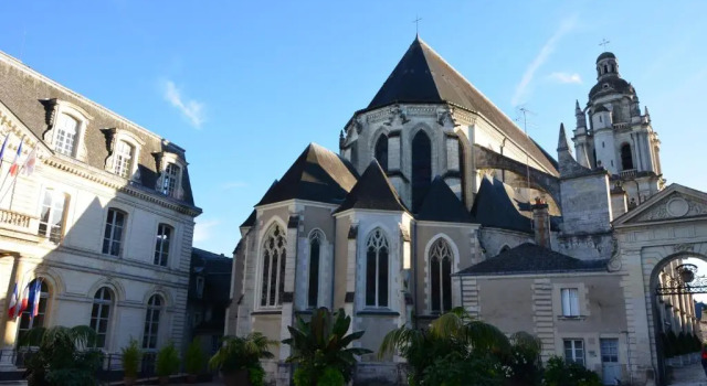 Апартаменты LE VINCI Studio tout confort proche centre ville avec terrasse et parking