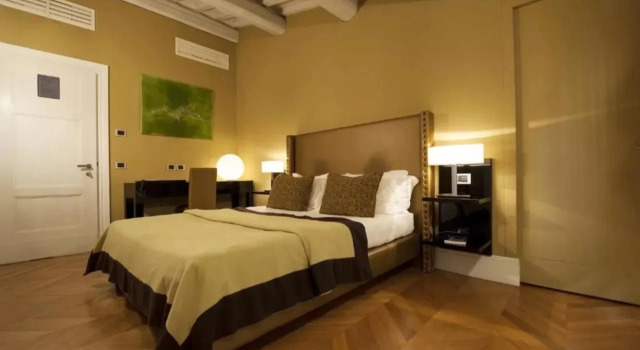 Moses Fountain Hotel