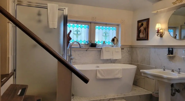 Люкс 1890 Williams House Inn