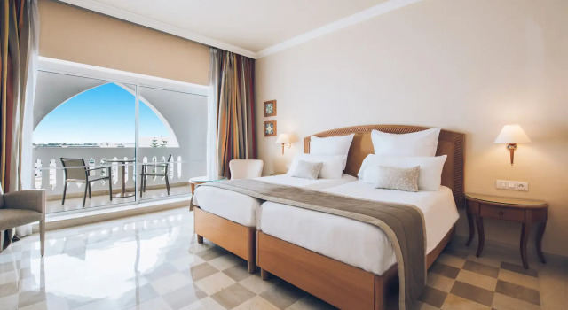 Двухместный номер Standard с видом на бассейн Iberostar Selection Kantaoui Bay