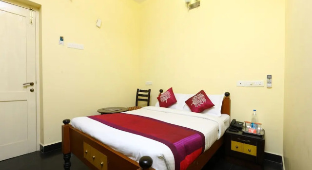 OYO 10630 Hotel Nano Turf, Забронировать Отель Отели штата Тамилнада 3 звезды, 3*