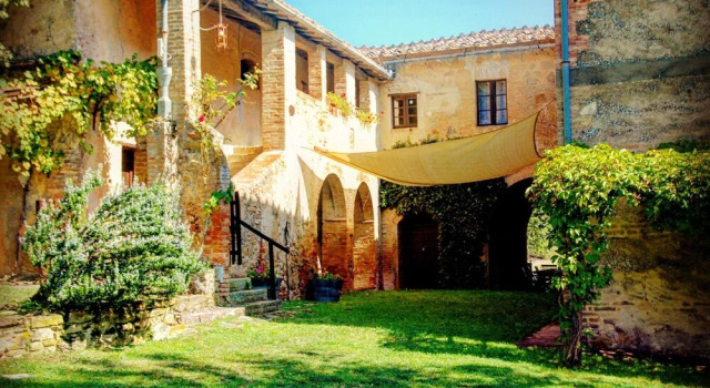 Villa With 4 Bedrooms in Buonconvento, With Pool Access, Furnished Gar, Book Villa Hotels in Buonconvento with a Pool, Swimming Pool