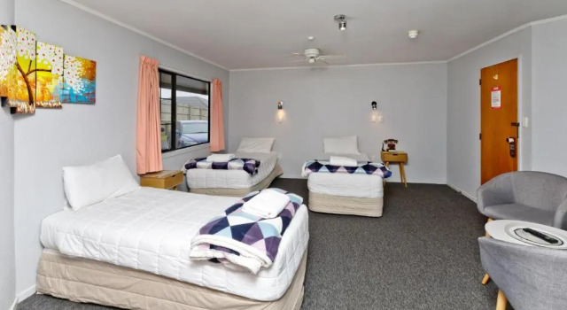 Трёхместная студия Oakwood Manor Motor Lodge
