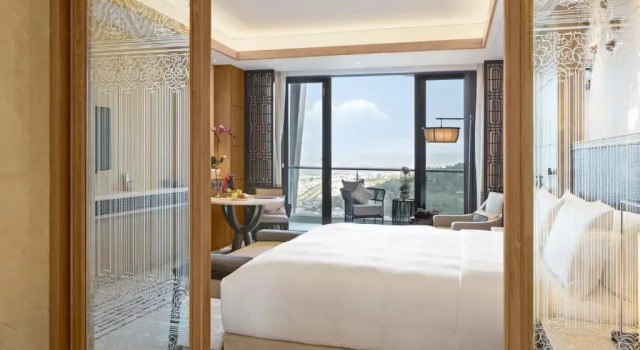 Двухместный номер Deluxe Hilton Dali Resort & Spa