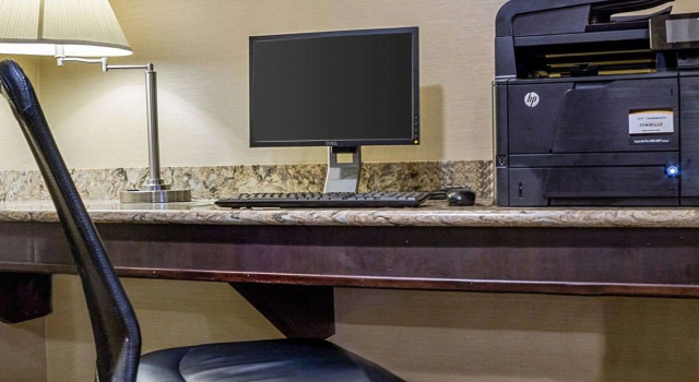 MainStay Suites Bismarck, 预订 酒店 俾斯麦 北达科他州