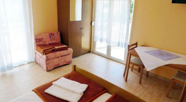 Студия Apartments Maestral