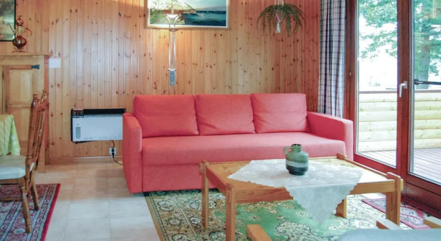 Stunning Home in Somme-leuze With 2 Bedrooms