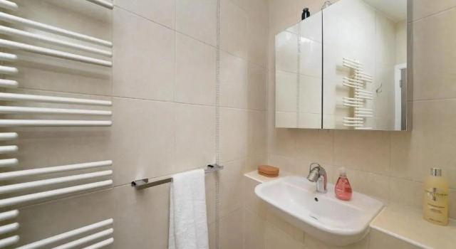 Апартаменты BIG & LUXURY 3 BEDR, 4 BEDS, 2,5 BATH, COVENT GARDEN, BEST Location