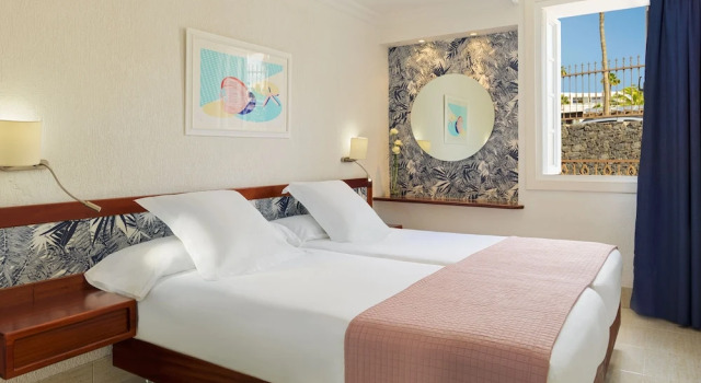 Апартаменты c 1 комнатой с балконом Plus Fariones Apartamentos
