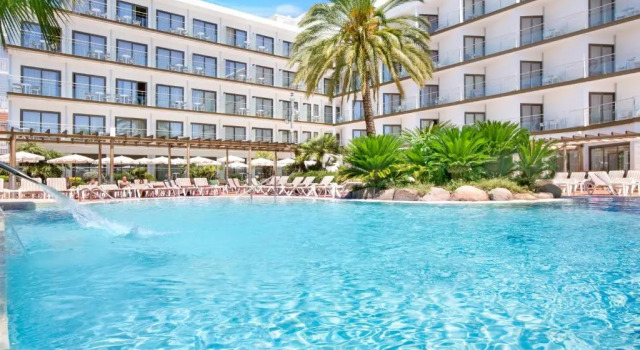 Двухместный номер Standard с видом на бассейн Sumus Hotel Stella and Spa 4S Adults Recommended