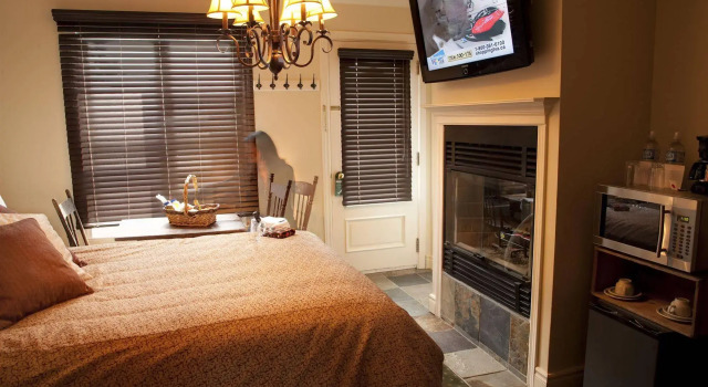 Auberge de la Tour du Lac, Buchen Sie Hostel Hotels in Québec mit Parkplatz, Parkplätze