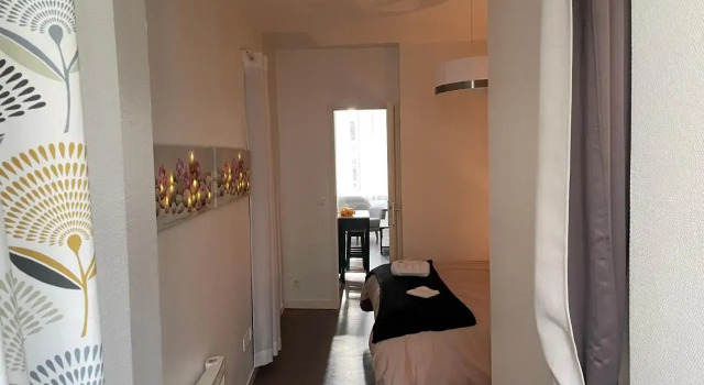 Logement Entier 33 M2 a Pau, Забронировать Апартаменты/квартира Отели Pyrénées-Atlantiques с парковкой, Парковка