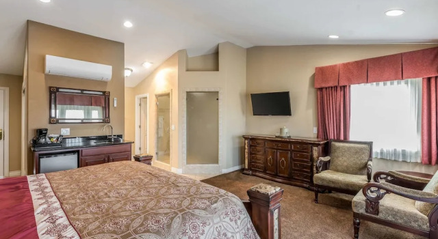 Двухместный люкс Econo Lodge Lake Elsinore Casino