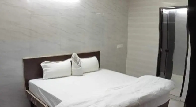 POP 89981 Hotel Dwarka Inn, Забронировать Отель район Дварка Нью-Дели