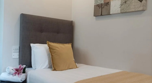 Трёхместный номер Standard Tom Dick and Harriets Accommodation