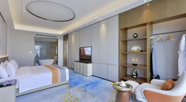 Люкс XingLong Lakeside Hotel