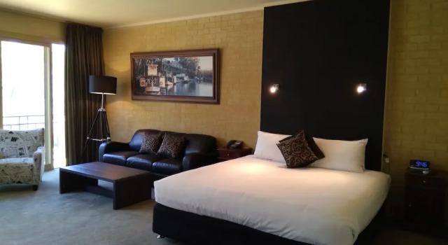 Номер Executive Madison Spa Motel
