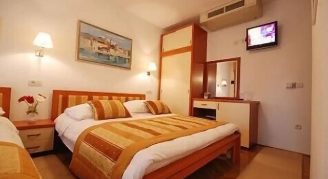 Двухместный номер Standard c 1 комнатой с балконом Hotel Trogirski Dvori