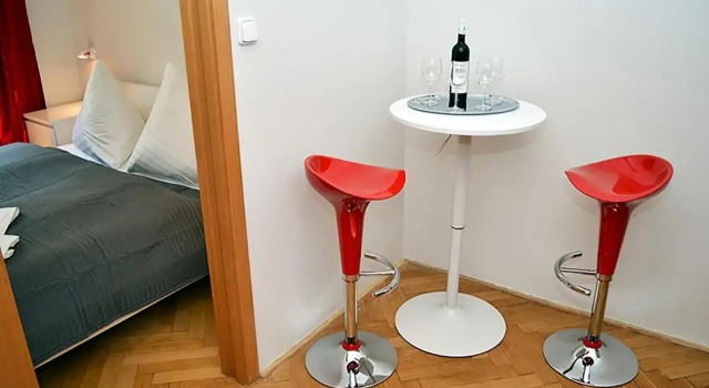 Classic 2BDR suite by Ruterra, Забронировать Отель Прага 01 Прага, рядом с И. П. Павлова