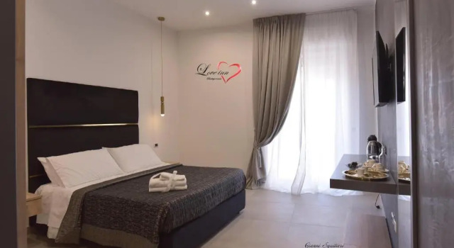 Love Inn