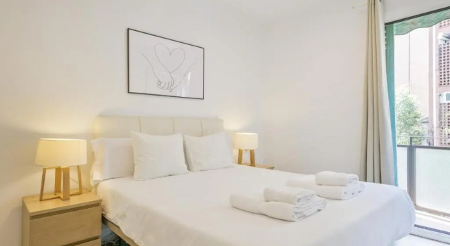 Апартаменты с балконом The White Flats Les Corts