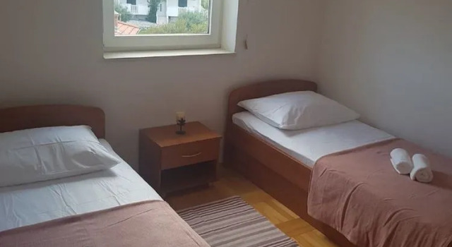 Apartment Cvita, Rezerwuj Apartament Hotele w Split-Dalmatia County z parkingiem, Parking