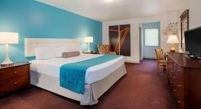Двухместный номер Deluxe Howard Johnson by Wyndham Traverse City