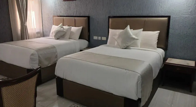 Relax Court Hotel
