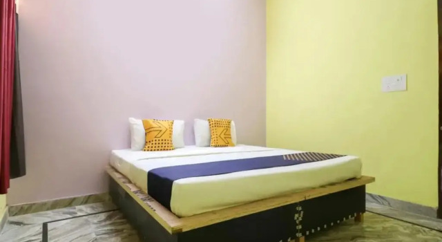 Galaxy 24 by OYO Rooms