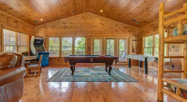 Gatlinburg Majesty by Jackson Mountain Homes