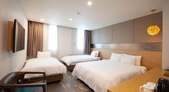Трёхместный номер Deluxe Hotel Nafore