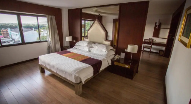 Люкс Seeharaj Hotel