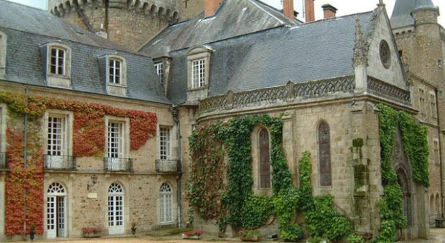 Chateau de Busset, Book Hotel Hoteller i Allier med pool, Swimmingpool