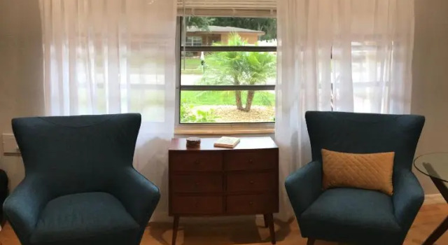 Boho Vibe 3B/2B centrally located Alta Vista Home