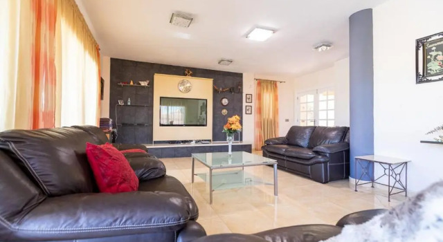 Вилла Villa with private pool and magnificent views