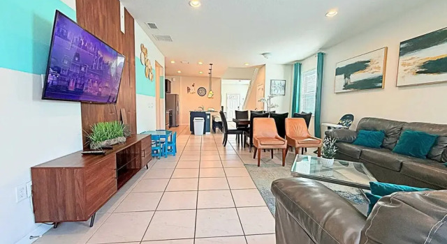 Family Villa in Windsor Lazy River BBQ Pool