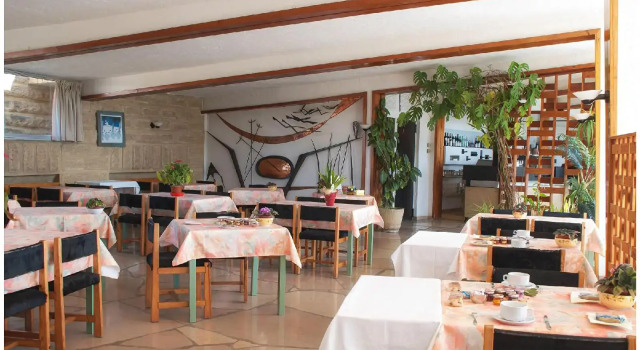 Hotel Les Cabanettes, Varaa Hotelli Arles 