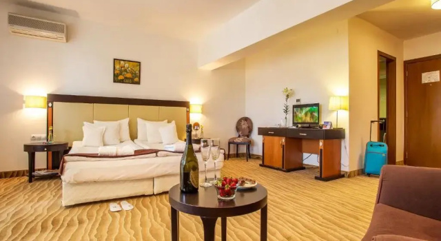 Номер Deluxe Хотел Каменград Hotel Kamengrad
