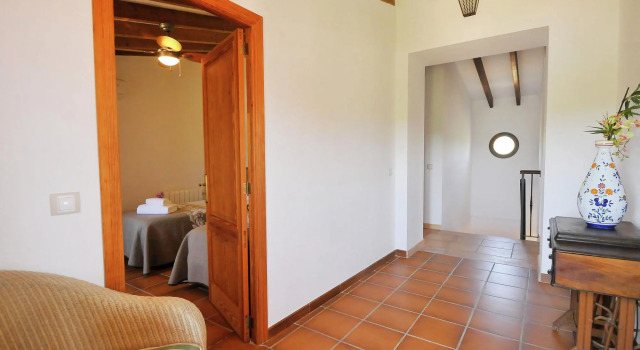 Large rustic country house for 12 people with garden and pool
