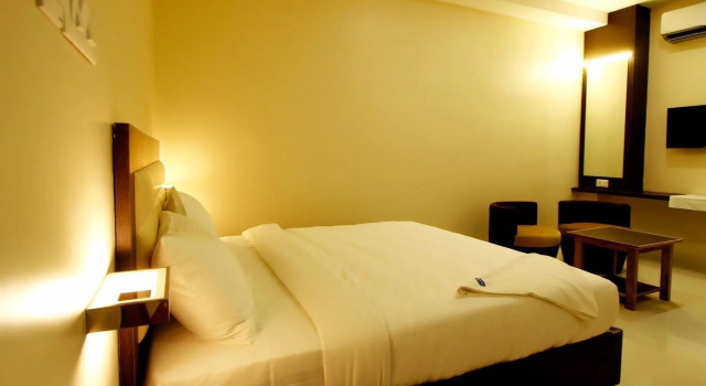Samy Hotel, Забронировать Отель Отели штата Тамилнада 3 звезды, 3*