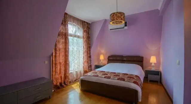 Purple Star Apartments