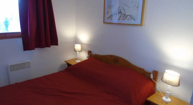 Lou Services Apartment CB25 LSI 001