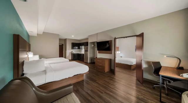 Люкс Best Western Plus Bowie Inn & Suites