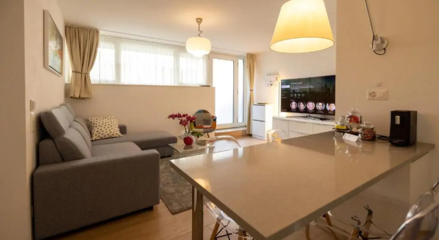 Casa Alice Ascona, appartamento di vacanza., Забронировать Апартаменты/квартира Отели Аскона с парковкой, рядом с Golfclub Patriziale Ascona, Парковка
