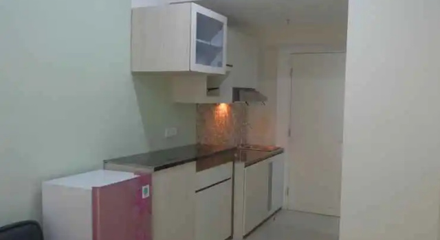 Apartment Tanglin 2BR at Pakuwon Mall by Griya Gailen 1 (ELV), Varaa Huoneisto Hotellit Surabaya pysäköinnillä, lähellä Pakuwon Mall, Pysäköinti