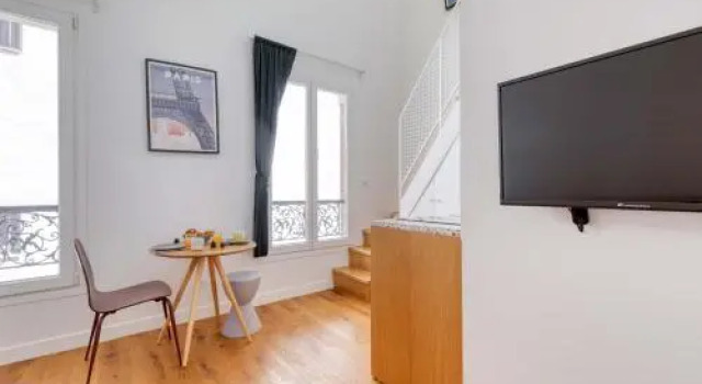 Cute and Bright Studio in a Courtyard-Montmartre(5)