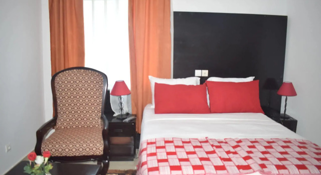 Hôtel BKBG, Varaa Hotelli Hotellit Golfe aamiaisella, Aamiainen