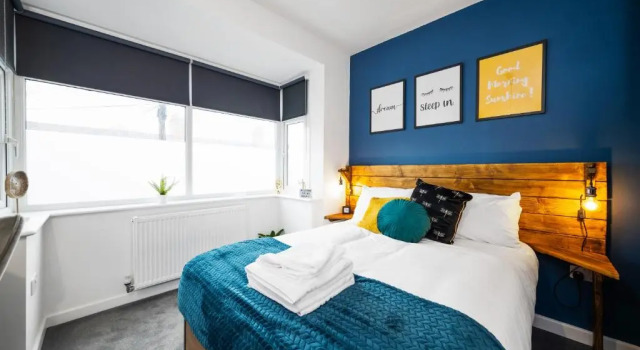 7 bedroom house ENSUITE Rooms, fully equipped kitchen, free WIFI, TVs in all rooms CITY CENTRE CLOSE TO A46 Inspire Homes, Rezervați Hotel Coventry West Midlands, aproape de SkyDome Arena