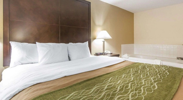 Quality Inn & Suites, Buchen Sie Hotel Portsmouth Ohio