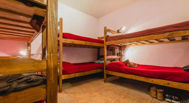 Кровать в общем номере (женский номер) The Trip Hostel